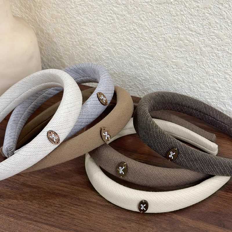 Retro Temperament Woolen Fabric Shell Bow Bands for Women Girls Elegant Hair Hoop Fashion Solid Color Sponge Hair Bands New Y250809