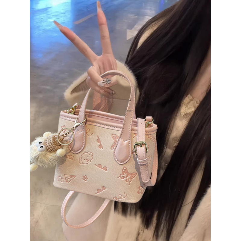 bag 2025 Autumn New Bucket Bag Elegant Compact Luxurious Fashionable women s Women s Crossbody Bag New Women s Shoulder Bag Autumn New Designer Bag