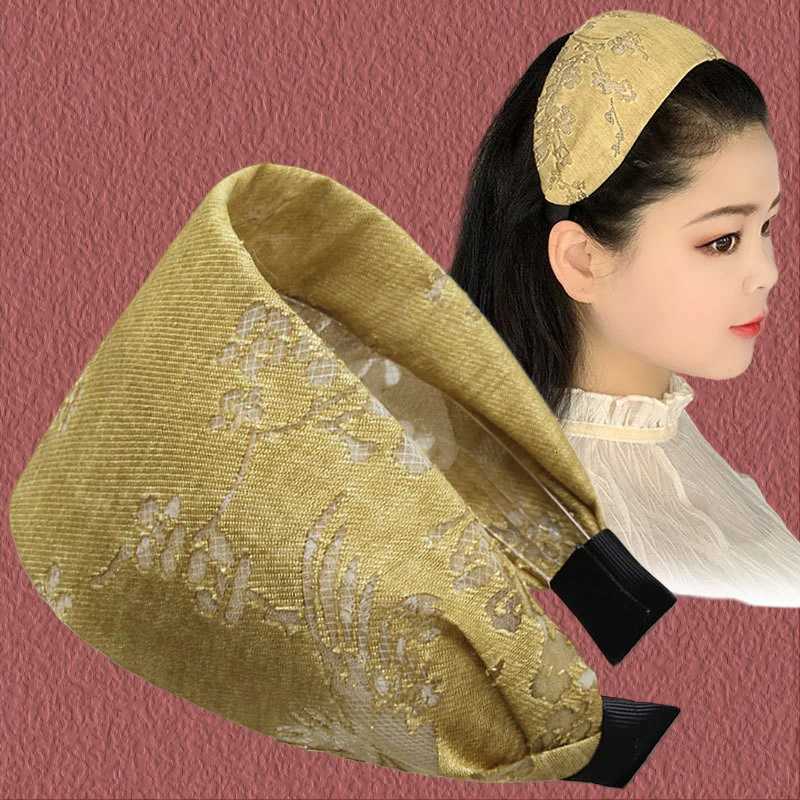 Vintage Wide-brimmed Band M Cover White Hair Band Anti-skid with Teeth Pure Hair Accessories Women Y250809