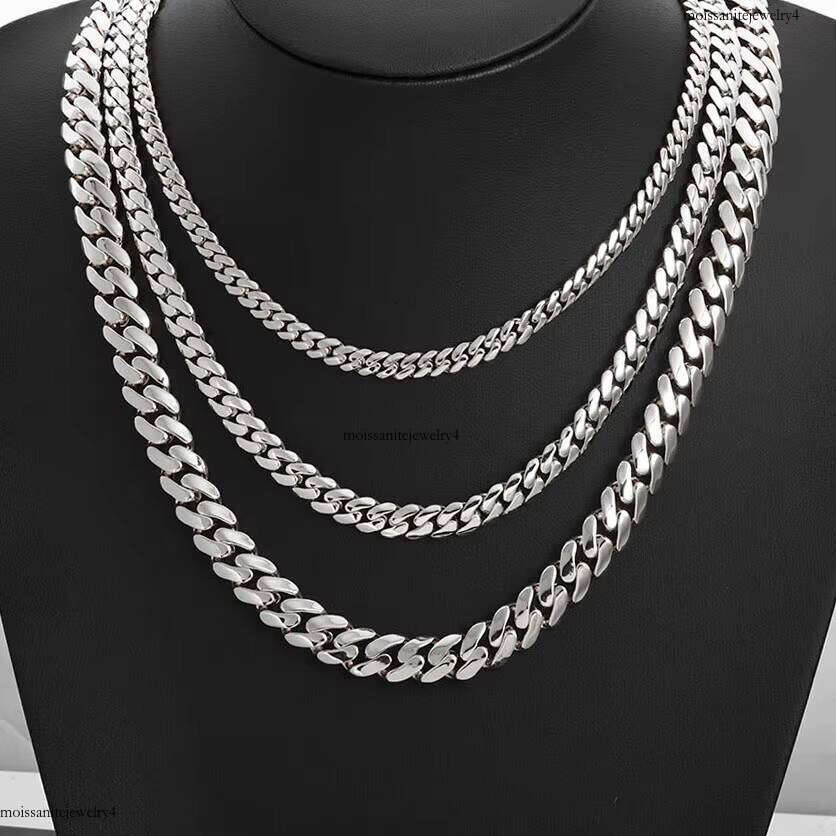 NUOYA High Quality Sterling Sier Cuban Link Iced Out Moissanite Dia Clasp Smooth Chain Necklace Gift for Women
