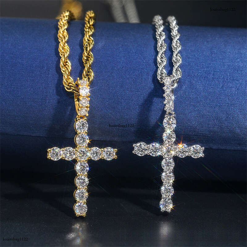 Ins Hip-Hop Personality Iced Out VVS Cross Full Inlaid D Color Moissanite Necklace Pendant