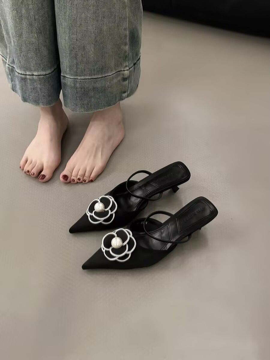 Free shipping design: Spring new Korean style French Chanel style, niche commuter single shoes for women with floral pointed tips