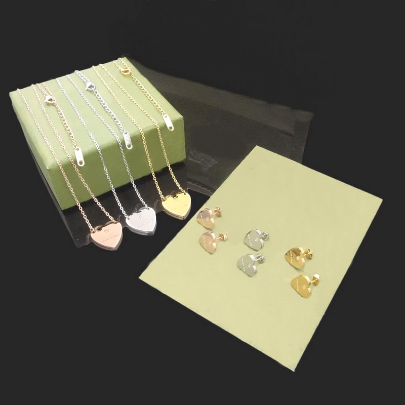 Europe America Fashion Jewelry Sets Women Lady Stainless Steel Plated Gold Earrings Necklace Sets With G Letter Heart Pendant