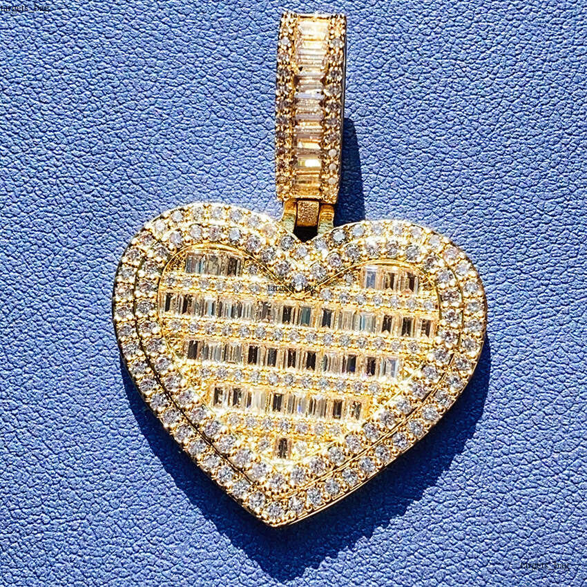 Iced Out VVS Inlaid D Color Moissanite Personalized Hip-Hop Accessories Versatile Necklace Pendant 111