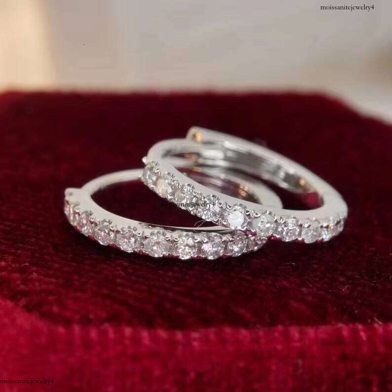 Fashion Jewelry Moissanite Dia Hoop Earring Cuff White Gold Plated Sterling Sier Earrings