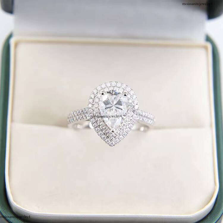 Yu Ying Custom 14K White Gold Engagement With 1.0ct Pear Moissanite Dia Wedding Ring Jewelry for Women