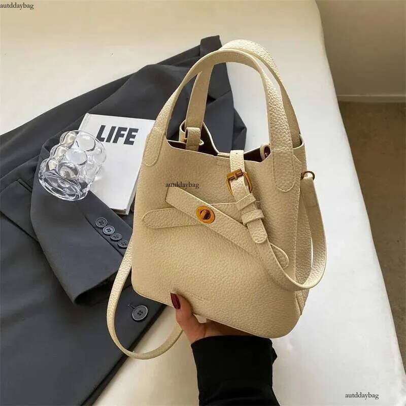 Solid Sewing Thread Top Handle Bags Large Capacity Fashion Brand For Women Interior Zipper Pocket Pu S Handbags Shoulder Bag Ddmysheep