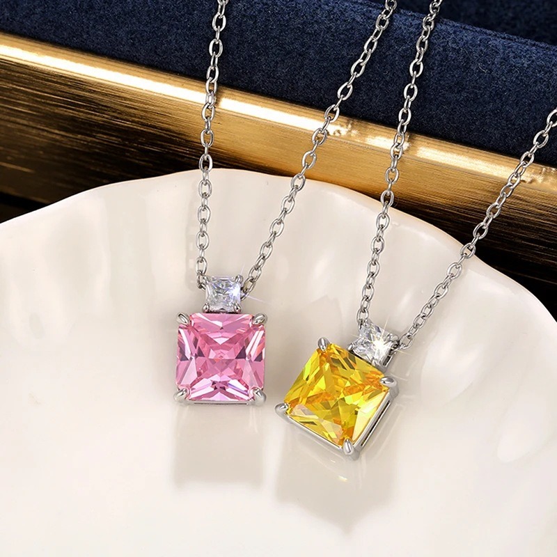 Square Perfume Bottle CZ Diamond Necklace Earrings Charm Designer Jewelry Set Sterling Silver Love Heart Pendant Necklaces for Woman Birthday Gift Fin