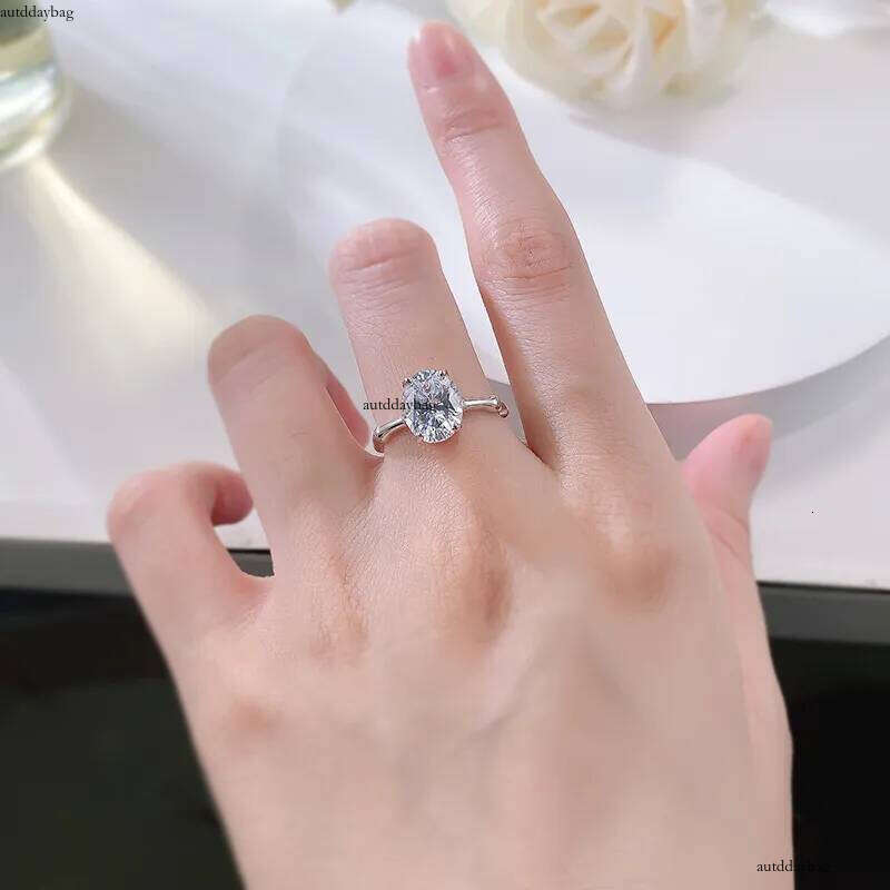 2024 Choucong Wedding Rings Ladies Jewelry Real 100% Sterling Sier Oval Cut White Moissanite Dia Gemstones Party Bamboo Knot Women Ring Gift