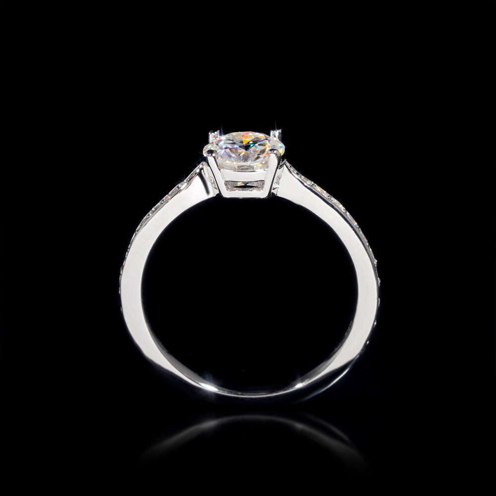 Classic Four-Prong Women's Diamond Silver White Gold Moissanite 1 ct Light Luxury Fashion High-End Ring