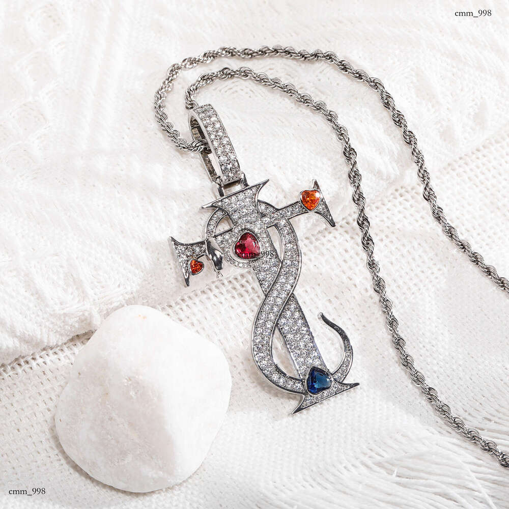 Hot Selling New Snake Cross Men's Necklace Heart Color Moissanite chain Pendant Hip Hop Jewelry