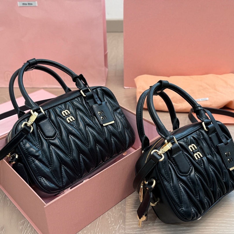 Arcadie Bowling bag Beau Handbag Designer Soft Sheepskin Wander Hobo bag For Women Luxury Pocket Shoulder Bags Top Quality with original box and dust bag 5BB142