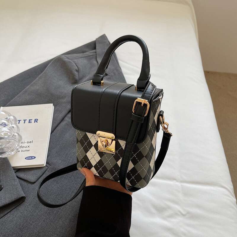 French Niche Design Spring New Women's Trendy Crossbody Internet Celebrity Handbag Small Square Bag B5