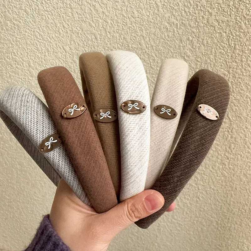 Retro Temperament Woolen Fabric Shell Bow Bands for Women Girls Elegant Hair Hoop Fashion Solid Color Sponge Hair Bands New Y250809