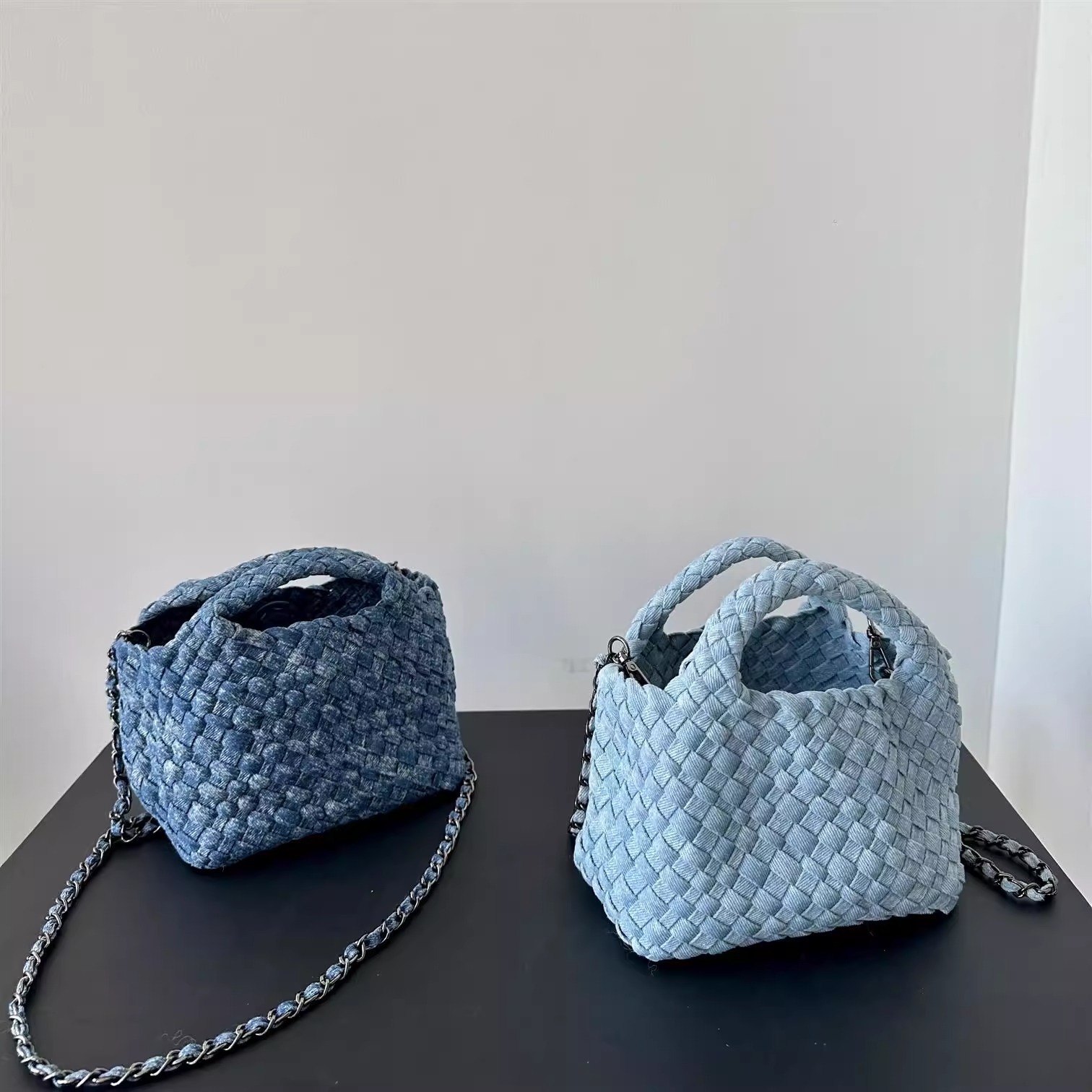 2025 autumn new denim versatile woven handbag niche design large capacity shoulder bag women's crossbody bag designer bag