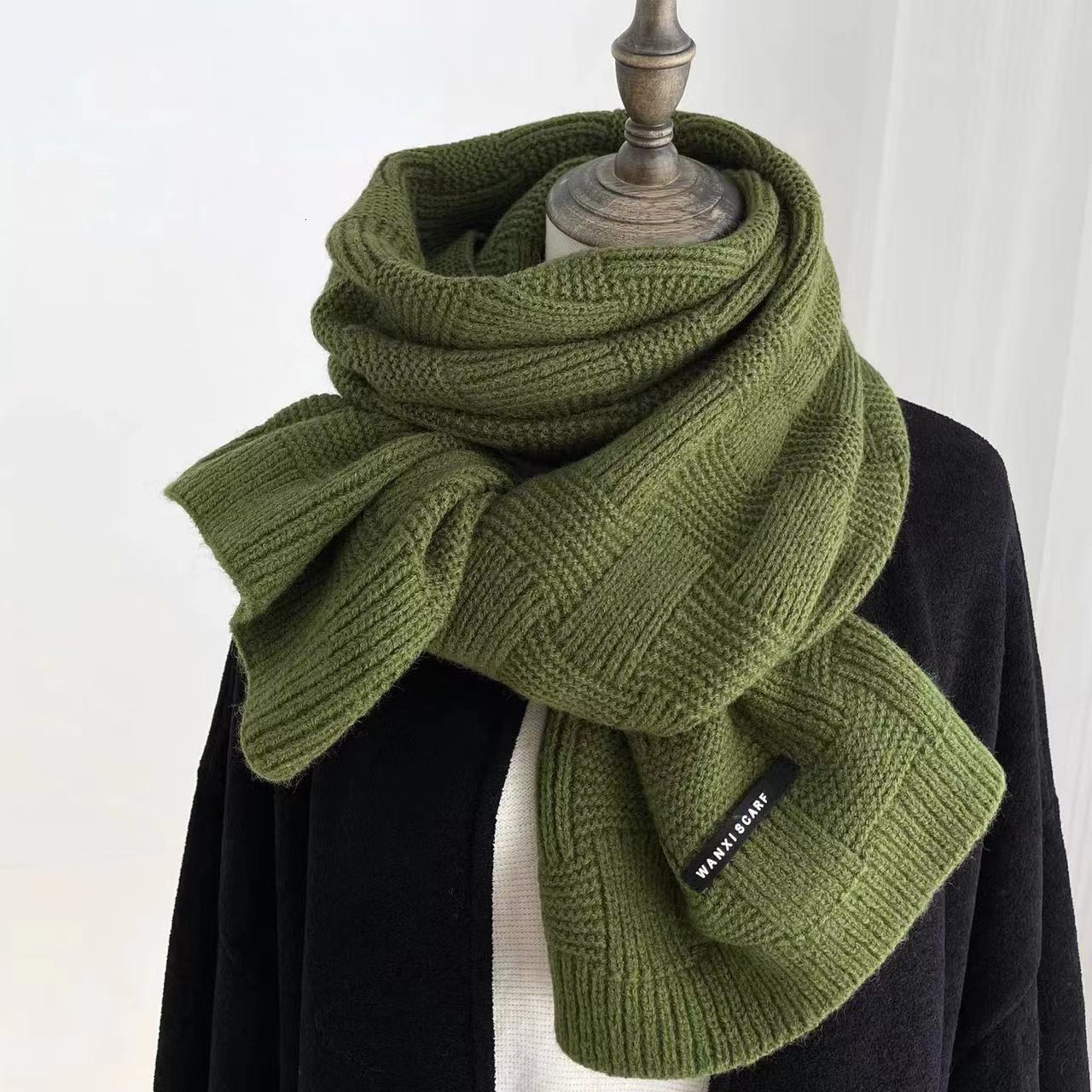 2025 New Designer High end Scarf Solid Color Dark Green Multi functional Small Grid Knitted Scarf Women's Winter Red Grid Warm Neck Scarf