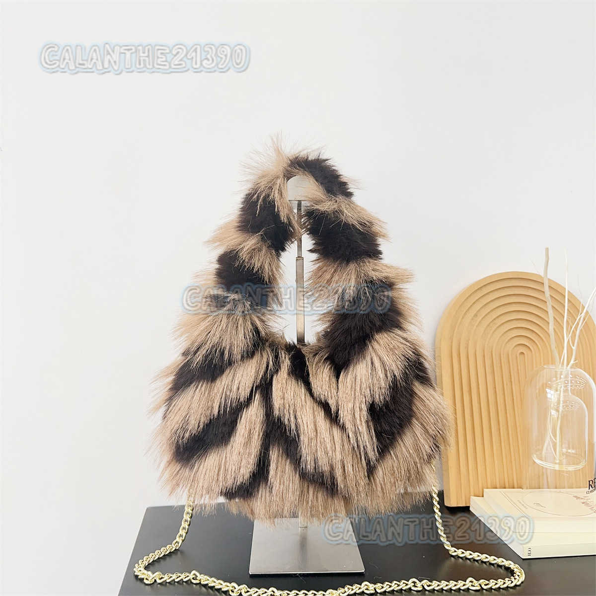 2024 New Autumn and Winter Same Style Imitation Fox Fur Jacquard Texture Handbag Crossbody Bag H250808