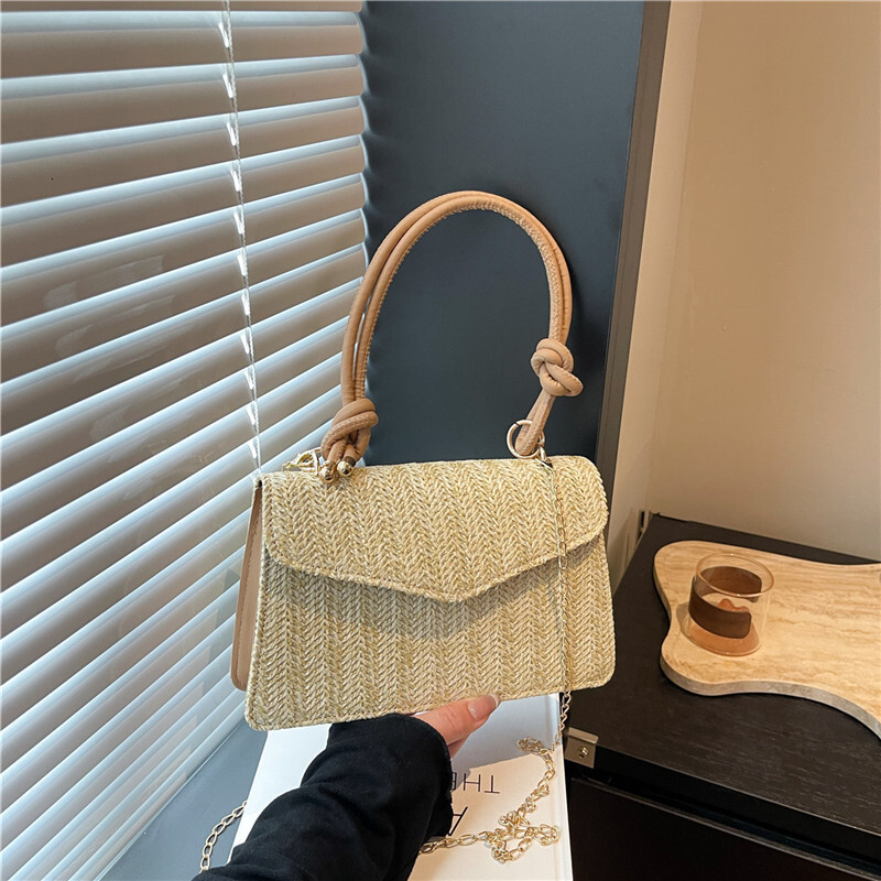 Autumn fashion new women's shoulder bag Korean style minimalist handbag grass woven small square crossbody autumn designer