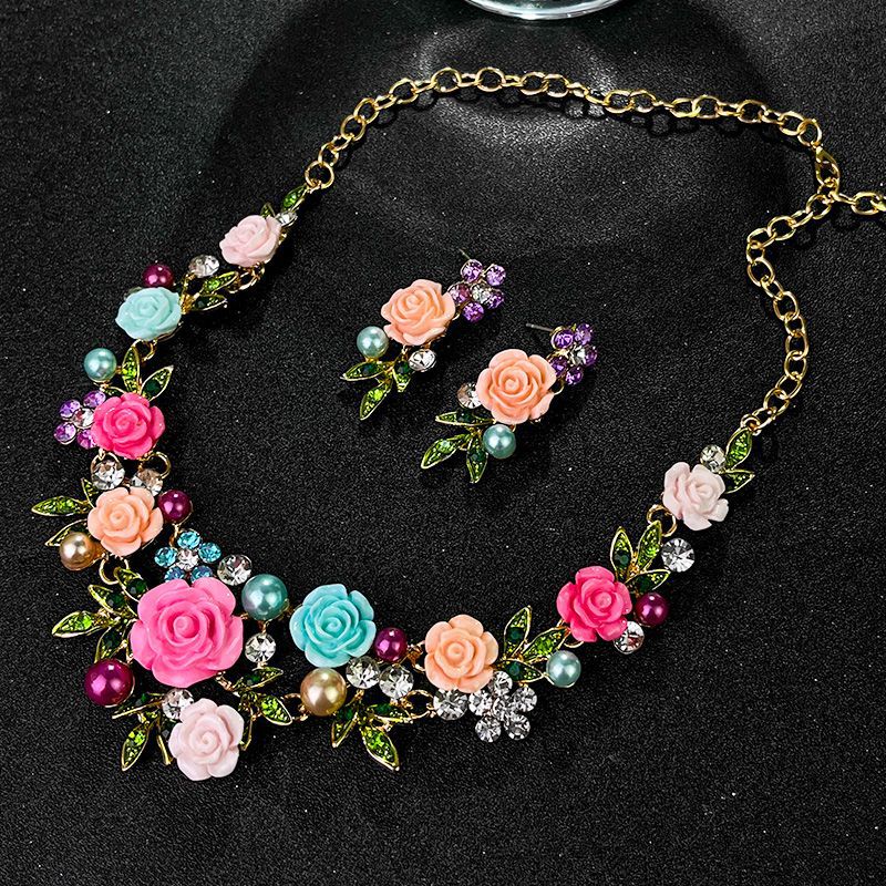 2025 Summer Forest Garden Style Dainty Sweet Floral Leaf Rhinestone Faux Pearl Necklace Earring Set Fresh Charming Jewelry for Women
