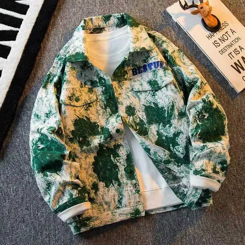 Mens Doodle Camouflage Print Men Denim Jacket Loose Turn Down Collar Cargo Lapel Jean Coat Pockets Outerwear W250809