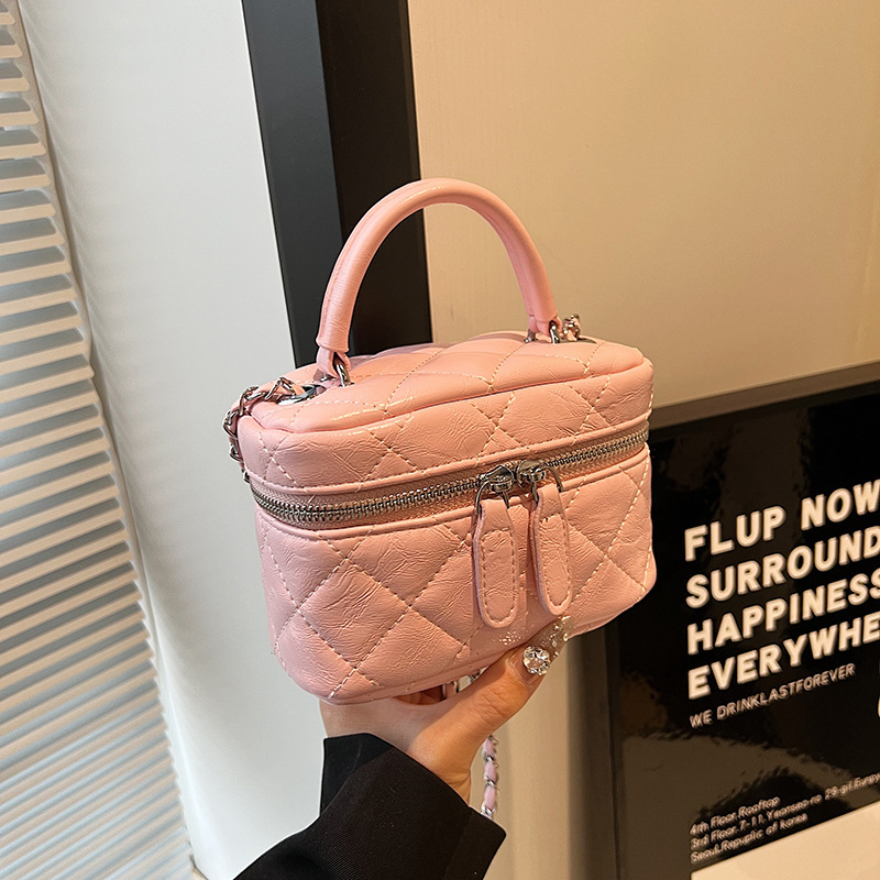 2025 Autumn New Women s Mini Bag trend New Mini Bucket Bag Niche Design New Women s Shoulder Bag Autumn New Designer Bag Fashionable Women s Crossbody