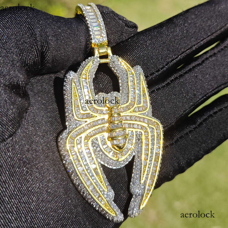 New Hip-Hop Little Spider Pendant Simple Personality Full Dia Inlaid Necklace Unisex Trendy Accessories Jewelry