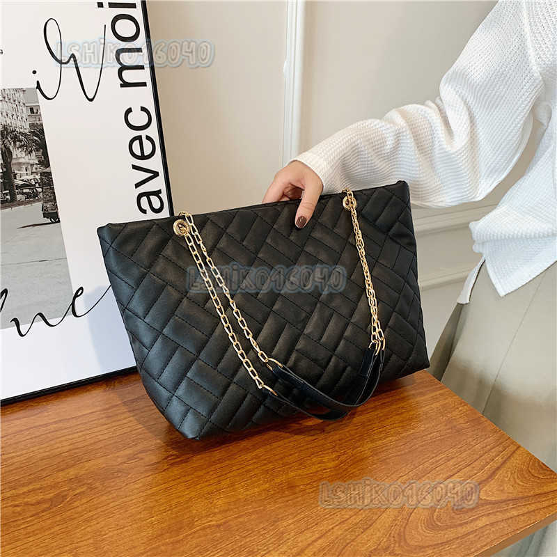 Womens Bag Light Niche Large Capacity Lingge Chain Tote Bag Womens Shoulder Bag H250808