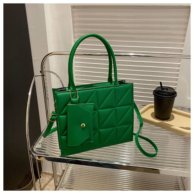 2025 Autumn New Texture Women s Shoulder Bag New Fashionable And Simple Handbag women s Autumn New Simple Style bag Designer Bag Elegant Style Women s