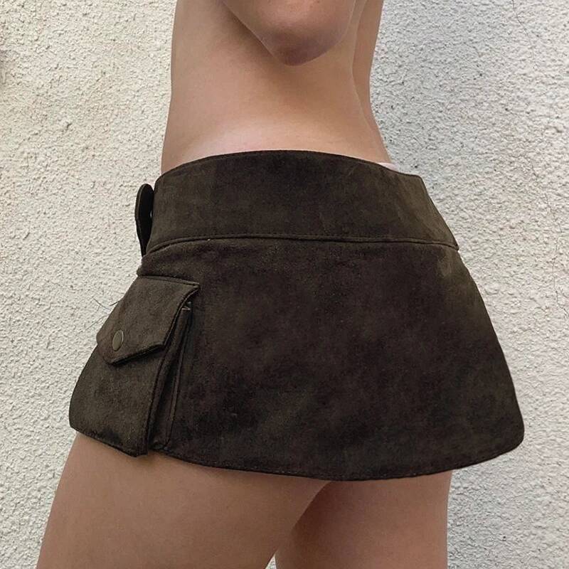 2025 Summer New Women's Retro Brown Irregular Mini Skirt with Pocket Fashion Rivet Details Low Waist fashion Mini Skirt Fashion Club New Designer