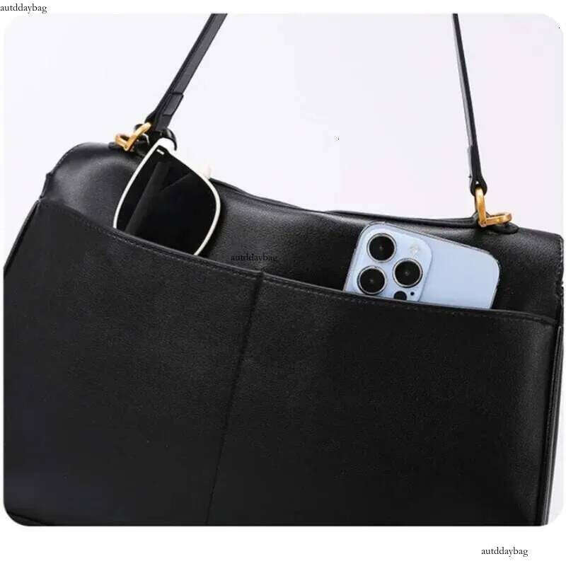 Large Capacity Vintage Lock Handbag Design 2024 Autumn Soft Leather Shoulder OL Quality Daily Commute Underarm Bag