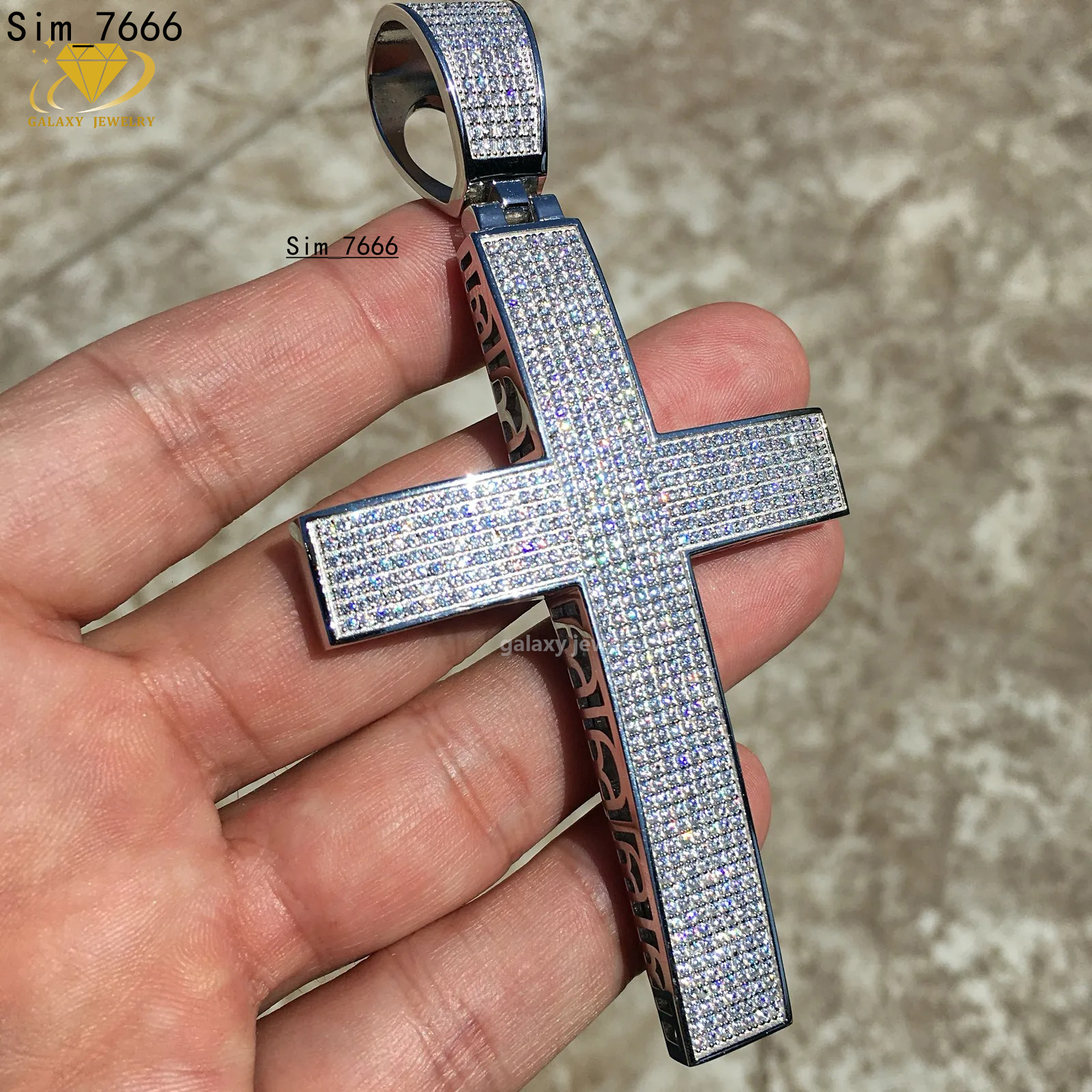 Trendy Iced Out Pendant 925 Sterling Silver Gold Plated Bling Hip Hop Jewelry Moissanite Cross Pendant Necklace