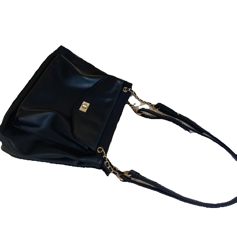 2025 fashion Autumn New Korean Minimalist Style Fashionable Niche Design Large Capacity Retro Women's Crossbody Bag Autumn New Designer Bag New W