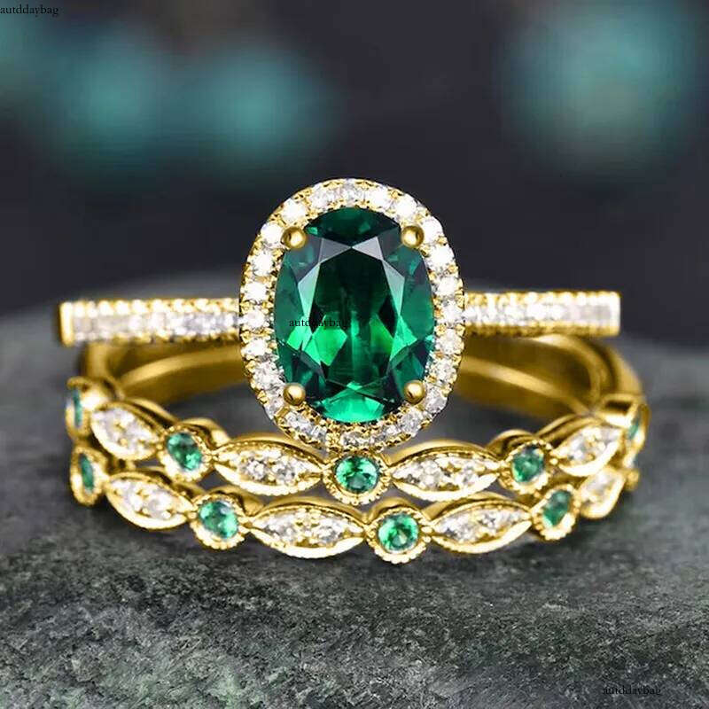 2025 Choucong 3pcs Ins Top Sell Elegant Vintage Jewelry 10KT White Rose Gold Fill Oval Cut Emerald CZ Dia Party Promise Gorgeous Women Bridal Ring Set