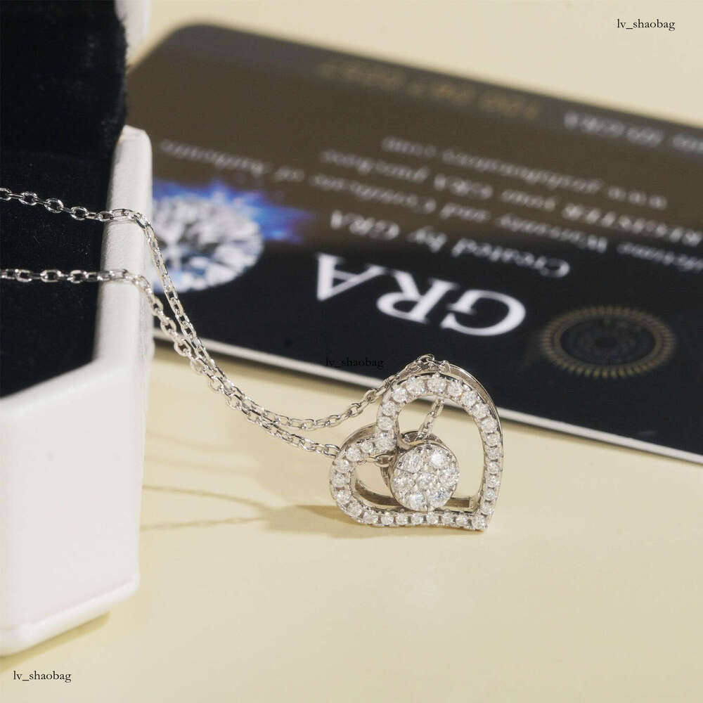 Sterling Sier Inlaid with D Color Moissanite Light Heart-shaped Personality Necklace