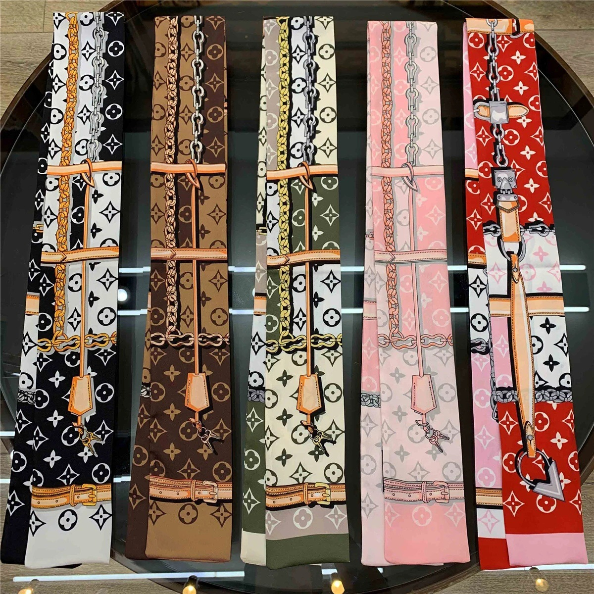 Designer Silk Scarf Skinny Silk Scarfs Women Retro Chain Foulard Neckerchief Lady Handle Bag Ribbon Office Neck Tie Female Soft Satin Hairband Gift