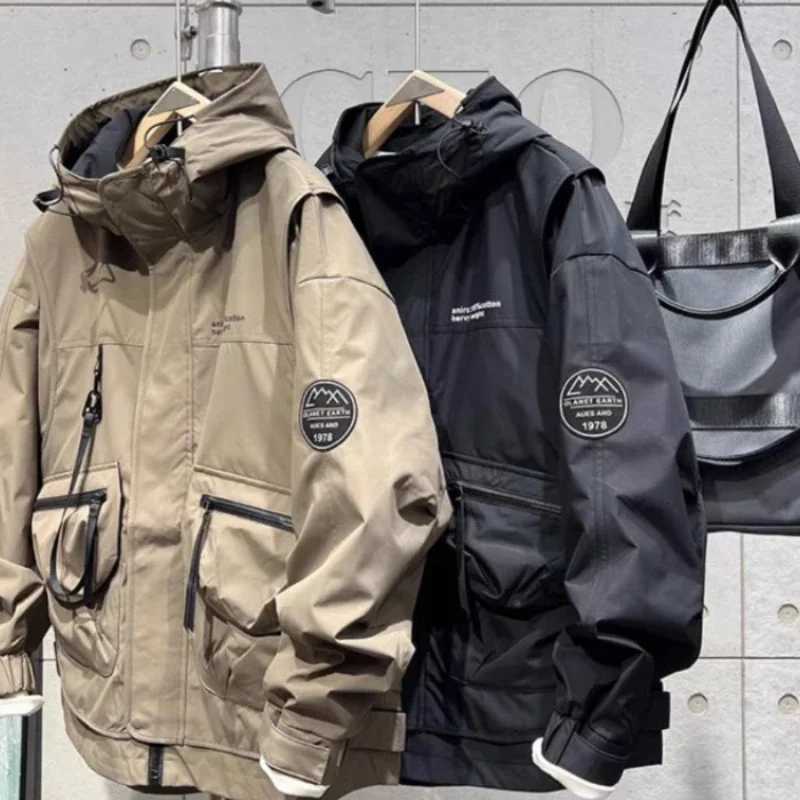 2023 Spring Autumn Cargo Jacket Patchdesign Zipper Hooded Multiple Pockets Coat Mens New Workwear Handsome Loose Outdoor Jacket W250809