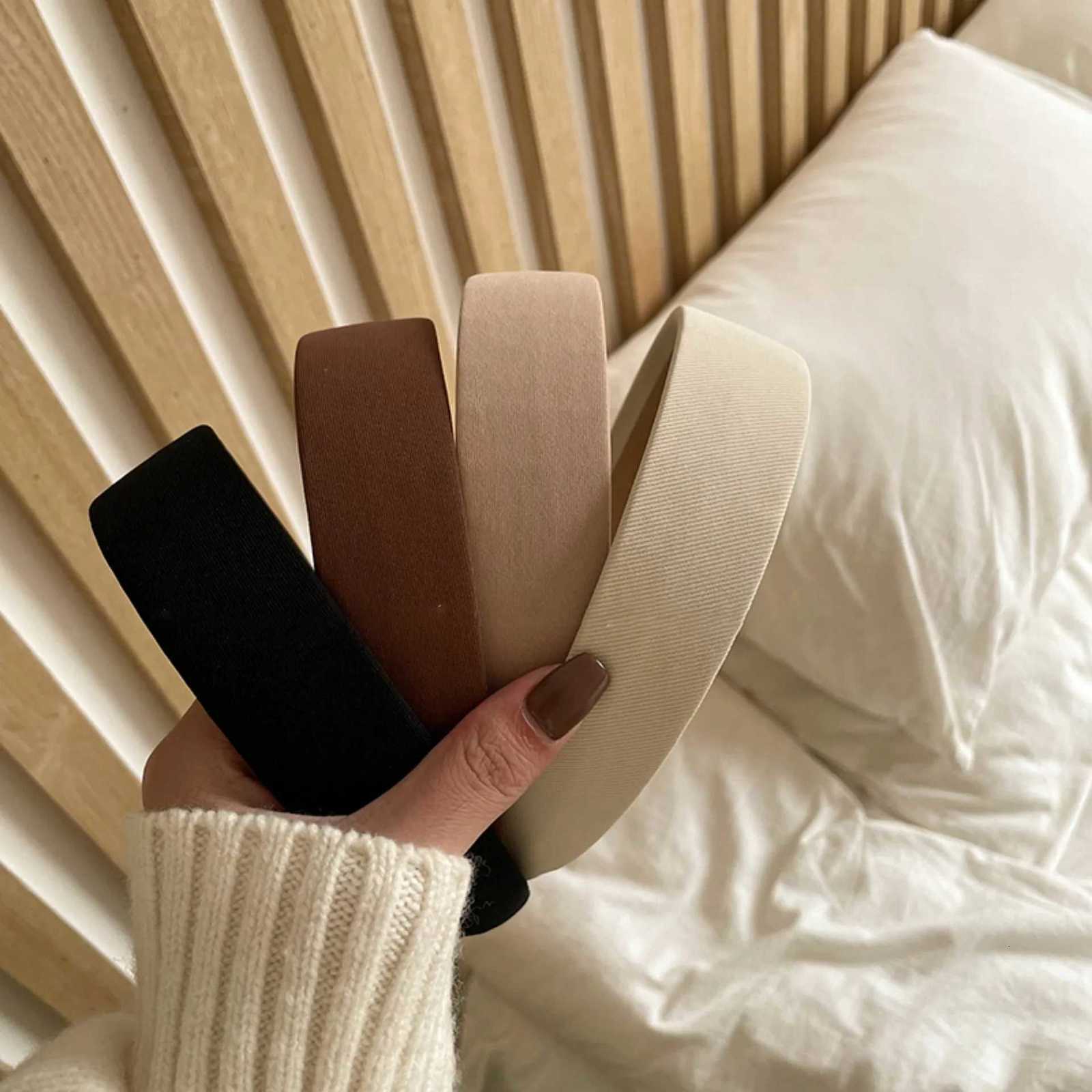 1pc Elegant Hair Ring Hair Binding Band for Women New Summer Design Wide-rimmed Black Hair Clip Band Piece. Y250809