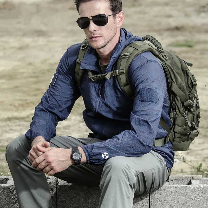 Summer Lightweight Tactical Jacket Mens Windbreaker Thin Skin Hooded Raincoat Quick Dry Breathable Waterproof Jacket W250809