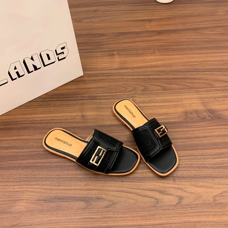 2025 New Designer Slippers Beach Flat Sandals, Women's Outdoor Slippers Fashion Home Platform Indoor Thick-soled Sandals Slider For Outdoor Women