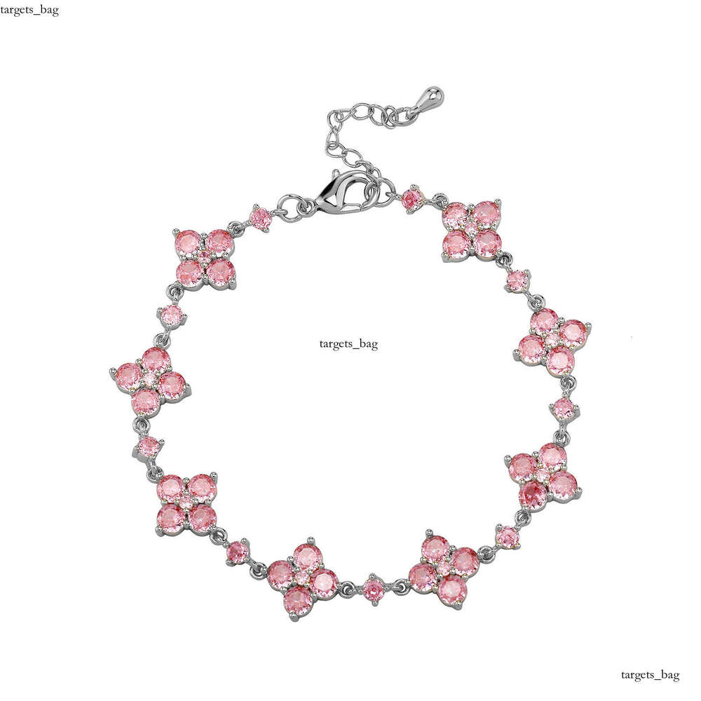 Full Dia Heavy Craft Four-Leaf Clover Bracelet for Women, Light Sparkling Zircon, High-End Niche Bracelet, Hand Jewelry Factory