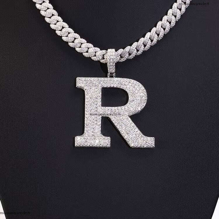 Fashion Hip Hop Jewelry Shine Dia VVS Moissanite Iced Out Sier Name Letter Pendant for Men