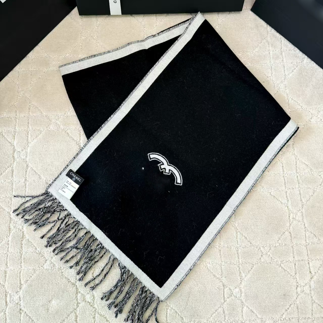 Scarf designer scarf women's and men's scarves letter scarf check patterns warm thick versatile neck wraps shawls couples' items in winter very nice