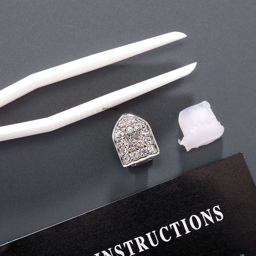 Halloween Hip-Hop Single and Double Piece Combination Trendy Cool Unisex Nightclub Accessories Teeth Set