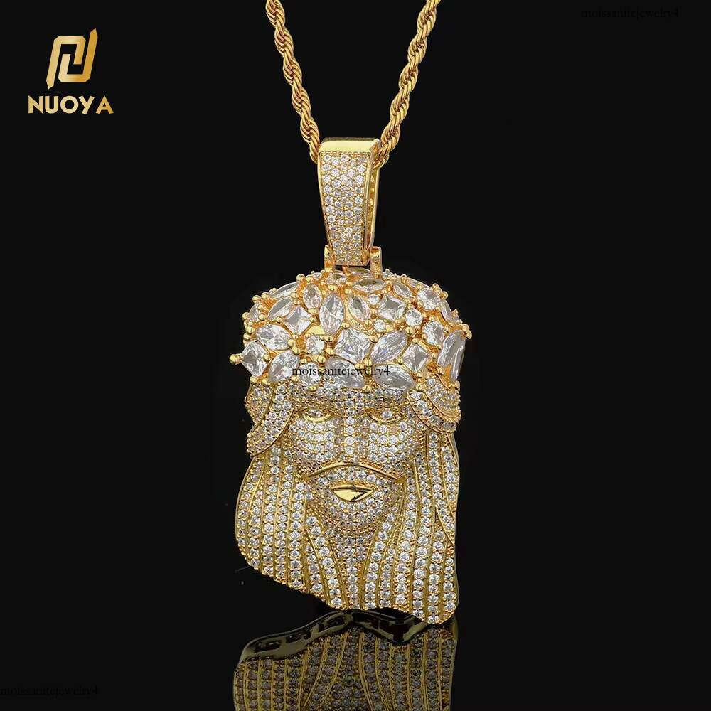 NUOYA Hip Hop Jewelry Iced Out Dia Charm Gold Sier Plated Claw Setting Zircon Wreath Jesus Head Pendant for Women