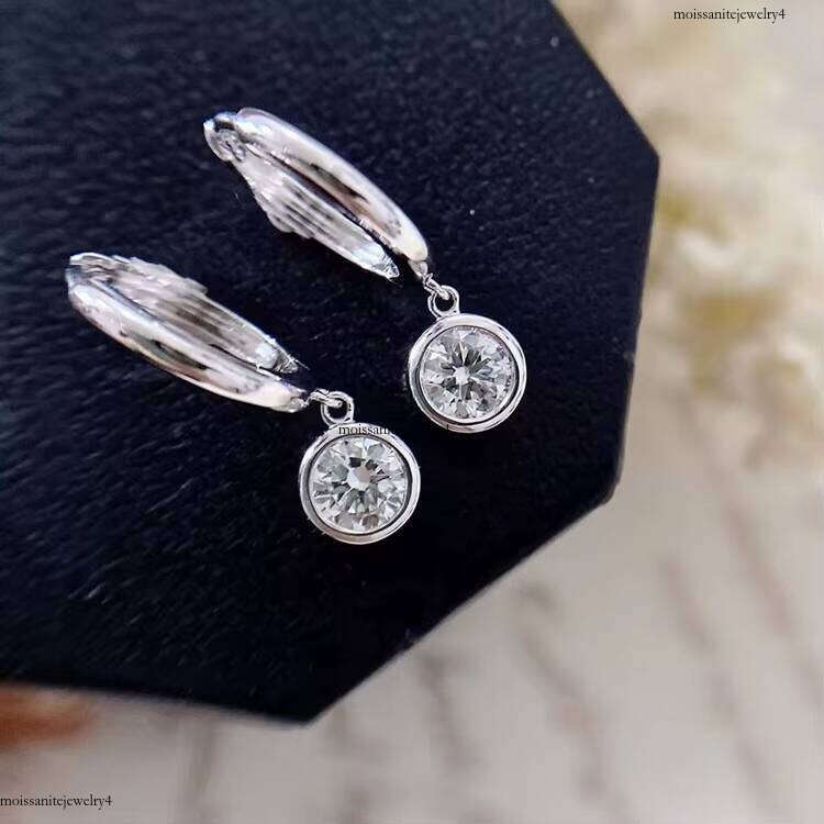 XingGuang 4mm 0.3ct VVS Moissanite Round Brilliant Cut Classic Hot Sale Gold Plated Fashion Jewelry Earrings Stud