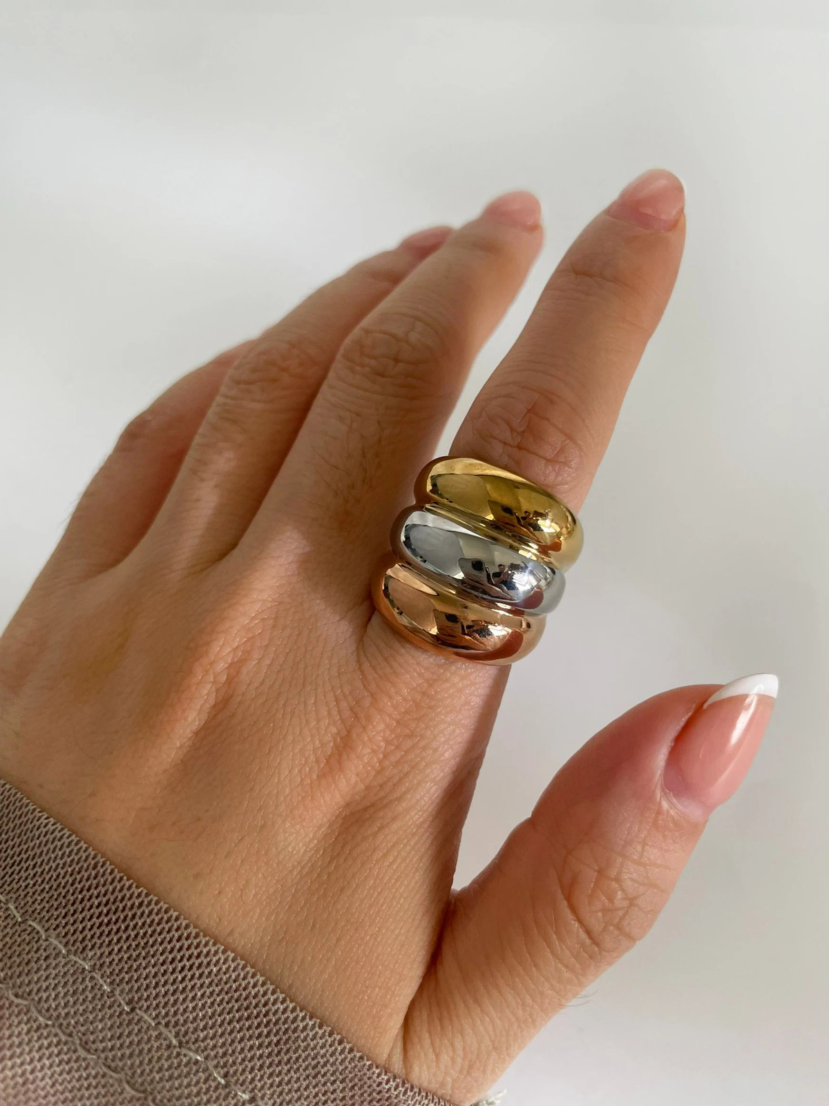 GHIDBK Free Tarnish Stainless Steel Gold Silver Splicing Color Multi-layer Chunky Dome Ring for Women Men Fashion Jewelry Party 250808