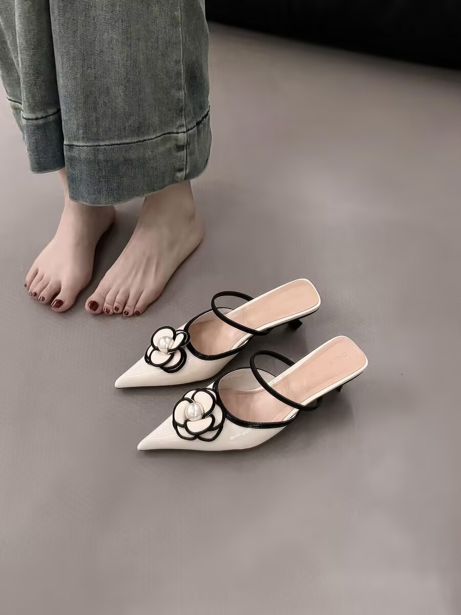 Free shipping design: Spring new Korean style French Chanel style, niche commuter single shoes for women with floral pointed tips