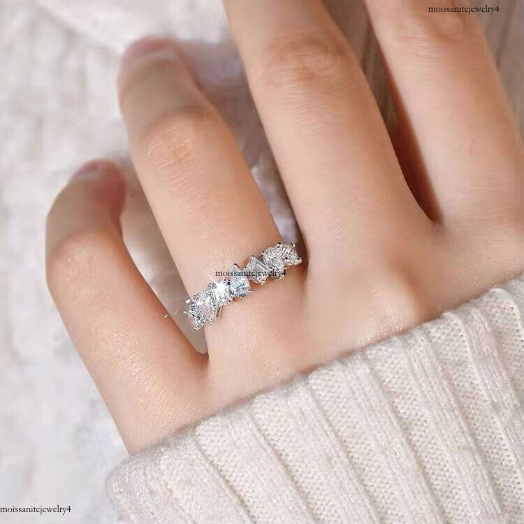 Discount Price Custom Gold With 2 Shape Dia Ring Women for Gift Elegant Moissanite Jewelry
