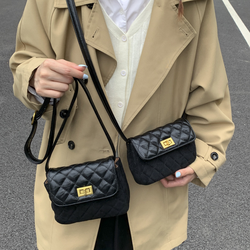 design Autumn New Plaid Pattern Color Block Women s Crossbody Bag Niche Design Light Luxury Women s Shoulder Bag Small Square Bag Autumn Designer Bag 