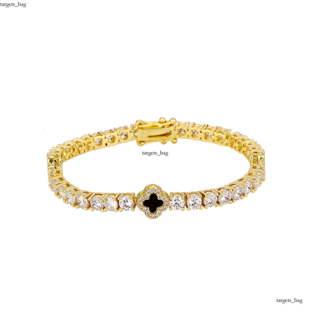 New Bracelet Four-Leaf Flower Moissanite chain Tennis Necklace for Women Exquisite High-End Sense Jewelry Clavicle Chain